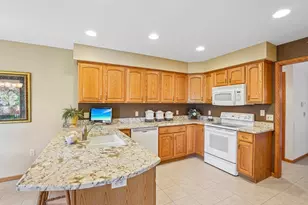 1004 Ganser Dr, Waunakee, WI 53597 - Photo 21