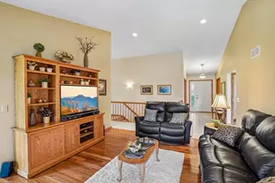1004 Ganser Dr, Waunakee, WI 53597 - Photo 15