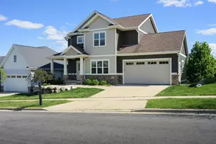 8919 Ancient Oak Ln, Madison, WI 53593 - Photo 3