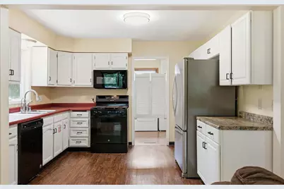 5036 Felland Road, Madison, WI 53718 - Photo 7