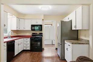 5036 Felland Rd, Madison, WI 53718 - Photo 7