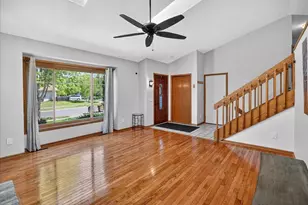 117 Knutson Dr, Madison, WI 53704 - Photo 3