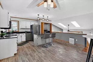 117 Knutson Dr, Madison, WI 53704 - Photo 15