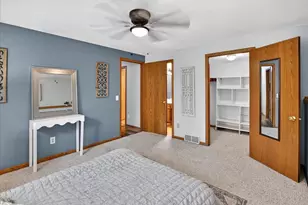 117 Knutson Dr, Madison, WI 53704 - Photo 37