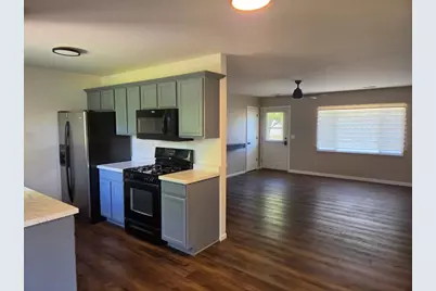 906 Jacob Circle, Reedsburg, WI 53959 - Photo 3