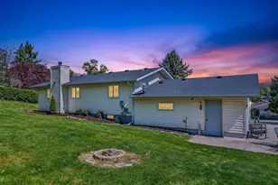 325 Heidi Ct, New Glarus, WI 53574 - Photo 3