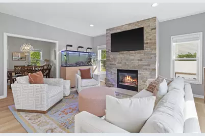 7105 Maple Point Drive, Madison, WI 53719 - Photo 5