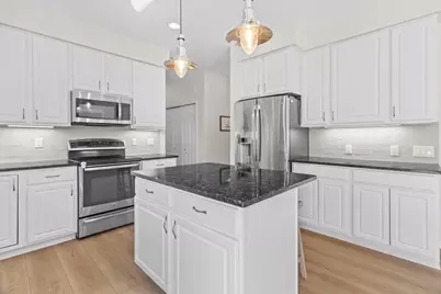 7105 Maple Point Drive, Madison, WI 53719 - Photo 11
