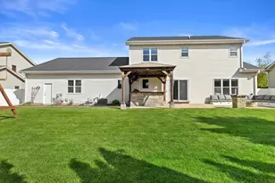 7105 Maple Point Dr, Madison, WI 53719 - Photo 41
