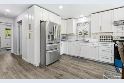 166 Martin Place, Fond du Lac, WI 54935 - Photo 9