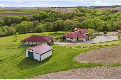 1049 Miller Road, Mineral Point, WI 53565 - Photo 89