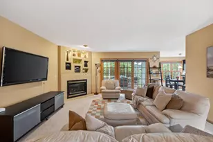 7113 Maple Point Dr, Madison, WI 53719 - Photo 23