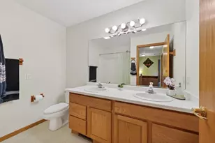 7113 Maple Point Dr, Madison, WI 53719 - Photo 49