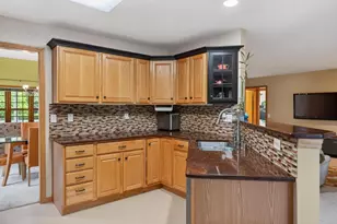 7113 Maple Point Dr, Madison, WI 53719 - Photo 33
