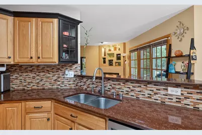7113 Maple Point Drive, Madison, WI 53719 - Photo 35