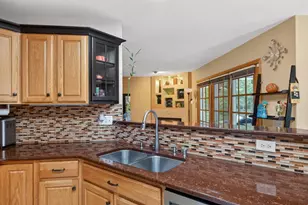 7113 Maple Point Dr, Madison, WI 53719 - Photo 35