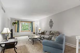 1309 Kuhle Dr, Sun Prairie, WI 53590 - Photo 5