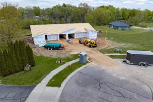 533 Boorman Ct, Mauston, WI 53948 - Photo 9