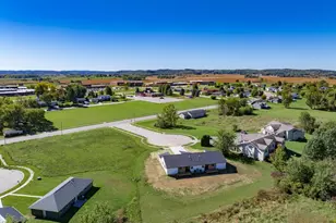 533 Boorman Ct, Mauston, WI 53948 - Photo 27