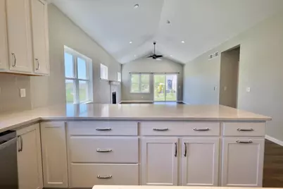 4432 Valor Way, Madison, WI 53718 - Photo 9