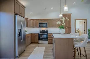 535 Boorman Ct, Mauston, WI 53948 - Photo 11