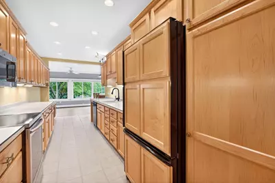 1604 S Golf Glen #D, Madison, WI 53704 - Photo 11