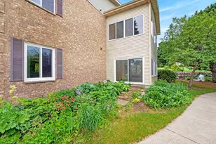 1604 S Golf Glen, Madison, WI 53704 - Photo 33