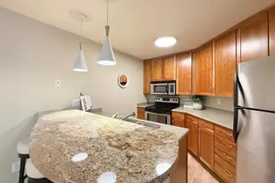 311 N Hancock St, Madison, WI 53703 - Photo 5