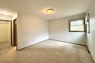 2250 N 103rd St, Wauwatosa, WI 53226 - Photo 17