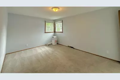 2250 N 103rd Street, Wauwatosa, WI 53226 - Photo 27