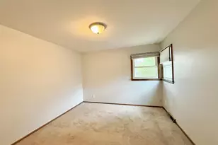 2250 N 103rd St, Wauwatosa, WI 53226 - Photo 21
