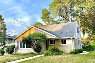 2250 N 103rd St, Wauwatosa, WI 53226 - Photo 1