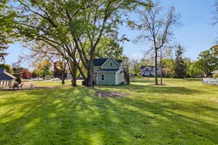 208 Portland Rd, Waterloo, WI 53594 - Photo 9