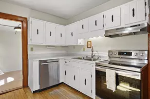 2210 Lafollette Ave, Madison, WI 53704 - Photo 7