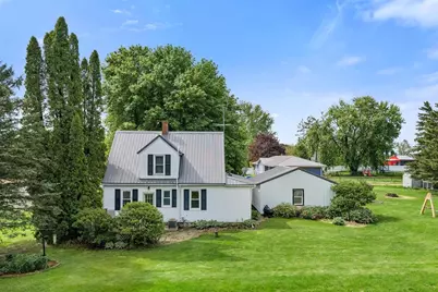 244 S Main Street, Hillpoint, WI 53937 - Photo 5