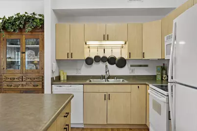 2929 Atwood Avenue #204, Madison, WI 53704 - Photo 9