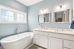 6438 Irving Dr, Sun Prairie, WI 53590 - Photo 29