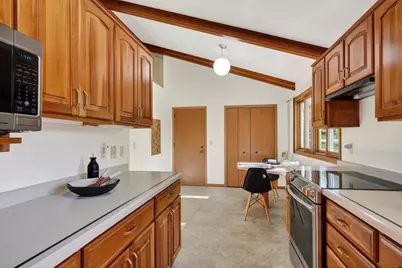 209 Eddy Street, Madison, WI 53705 - Photo 15