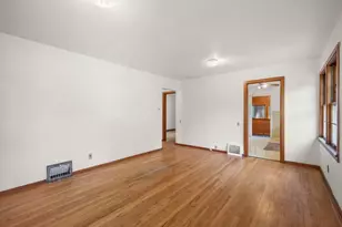 113 Van Deusen St, Madison, WI 53715 - Photo 15