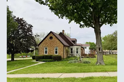 820 9th Avenue, Monroe, WI 53566 - Photo 5