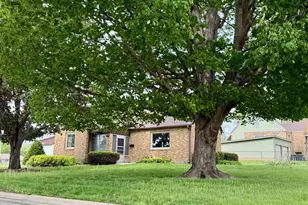 820 9th Ave, Monroe, WI 53566 - Photo 3