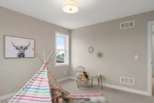 1422 Stonehaven Dr, Sun Prairie, WI 53590 - Photo 25