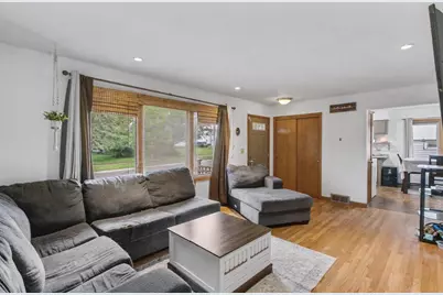 826 W Franklin Street, Portage, WI 53901 - Photo 5