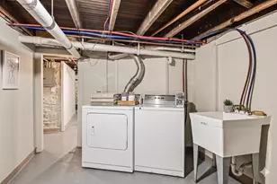 124 N Franklin St, Madison, WI 53703 - Photo 9