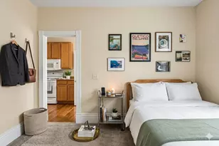 124 N Franklin St, Madison, WI 53703 - Photo 3