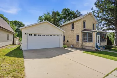 509 Doty Street, Edgerton, WI 53534 - Photo 9