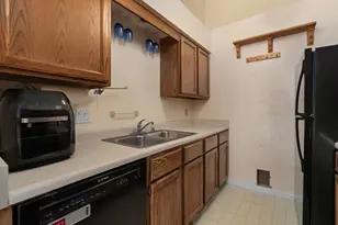 6718 Park Ridge Dr, Madison, WI 53719 - Photo 19