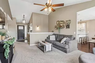809 Brookstone Crest, Mount Horeb, WI 53572 - Photo 13