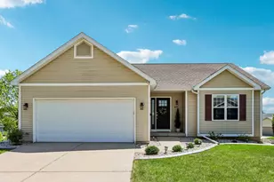 809 Brookstone Crest, Mount Horeb, WI 53572 - Photo 1