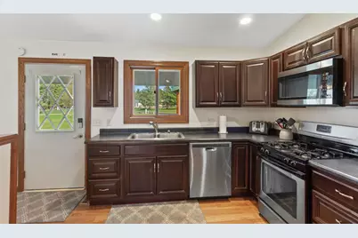 928 Essex Court, Nekoosa, WI 54457 - Photo 7